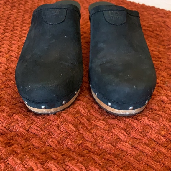UGG clogs black suede with wooden bottom - Picture 2 of 4